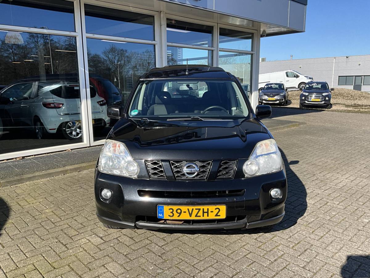 Nissan  Nissan X-Trail 2.0 XE 4WD