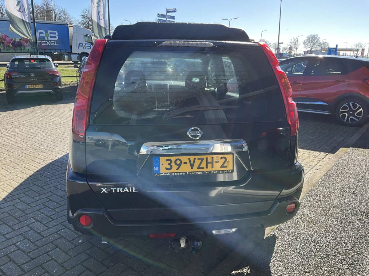 Nissan  Nissan X-Trail 2.0 XE 4WD