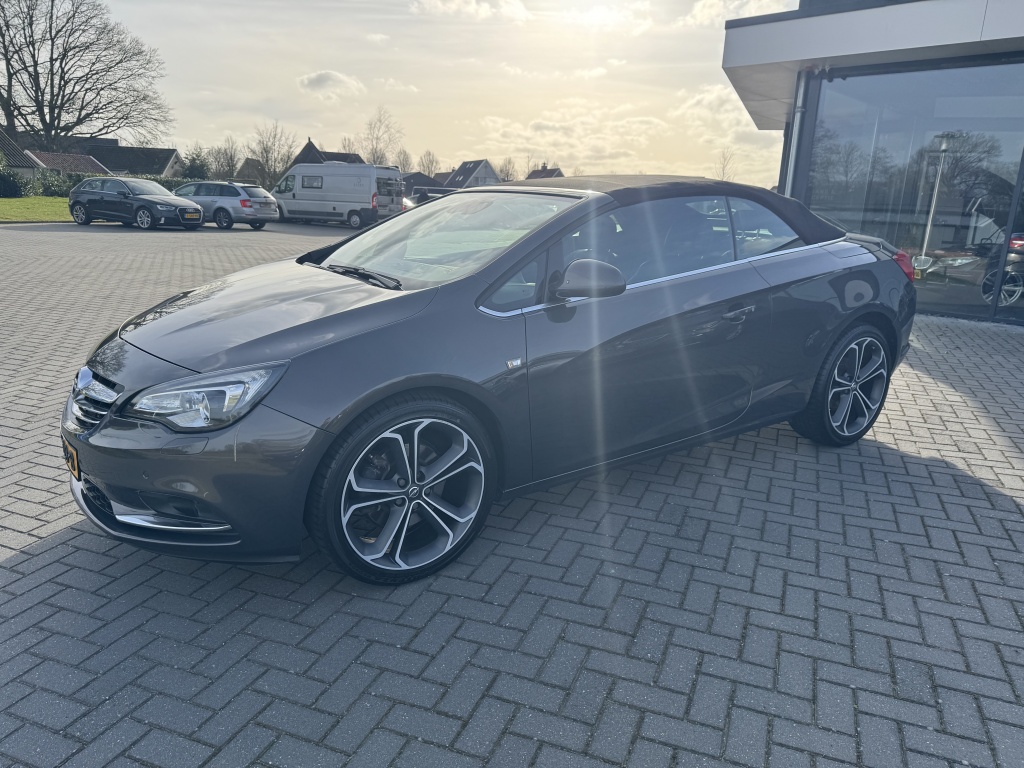 Opel Cascada Opel Cascada 1.6 Turbo Cosmo MET NIEUWE MOTOR!!!