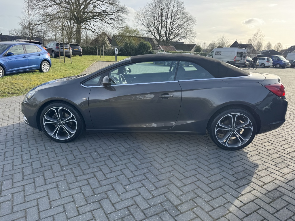 Opel Cascada Opel Cascada 1.6 Turbo Cosmo MET NIEUWE MOTOR!!!