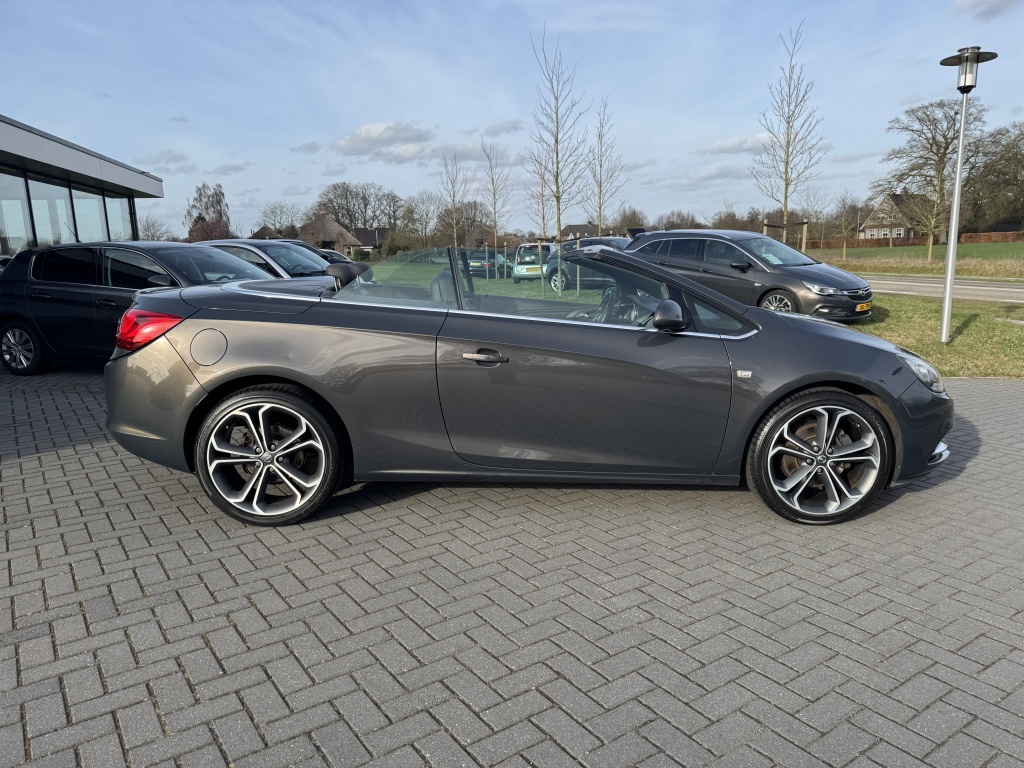 Opel Cascada Opel Cascada 1.6 Turbo Cosmo MET NIEUWE MOTOR!!!