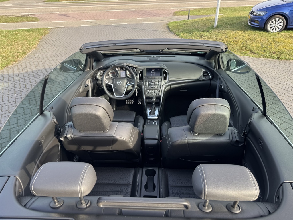 Opel Cascada Opel Cascada 1.6 Turbo Cosmo MET NIEUWE MOTOR!!!