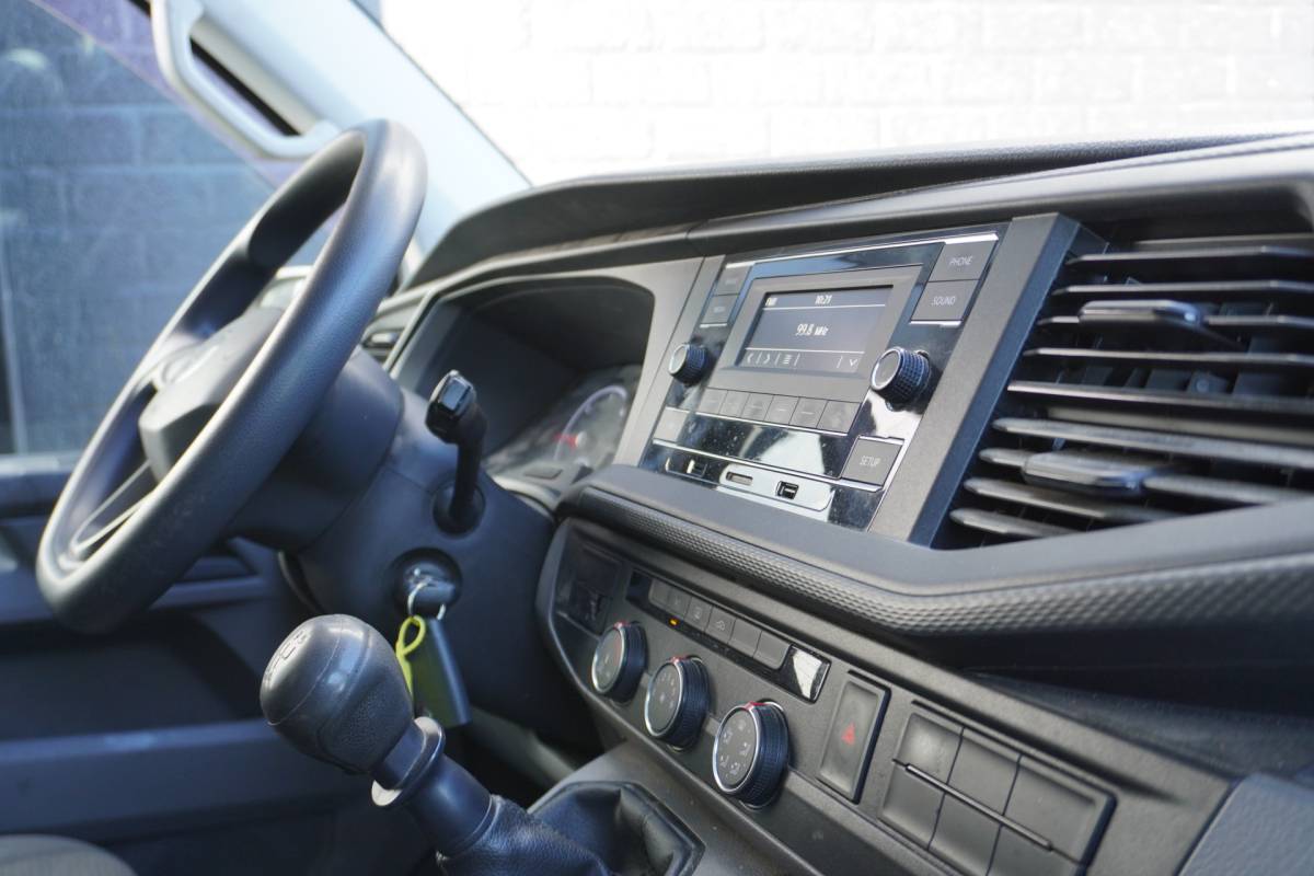 Volkswagen Transporter Volkswagen Transporter 2.0 TDI L2 EURO 6 – Airco – Cruise – Trekhaak – €15.900,- Excl.