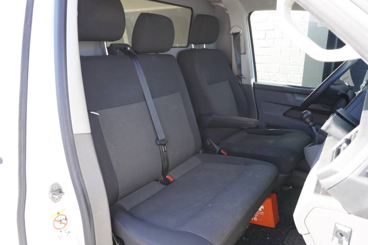 Volkswagen Transporter Volkswagen Transporter 2.0 TDI L2 EURO 6 – Airco – Cruise – Trekhaak – €15.900,- Excl.