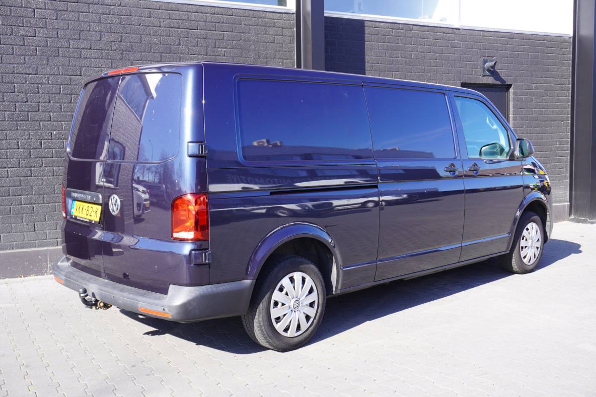 Volkswagen Transporter Volkswagen Transporter 2.0 TDI 150PK L2 Automaat EURO 6 – Airco – Cruise – Trekhaak – € 16.900,- Excl.