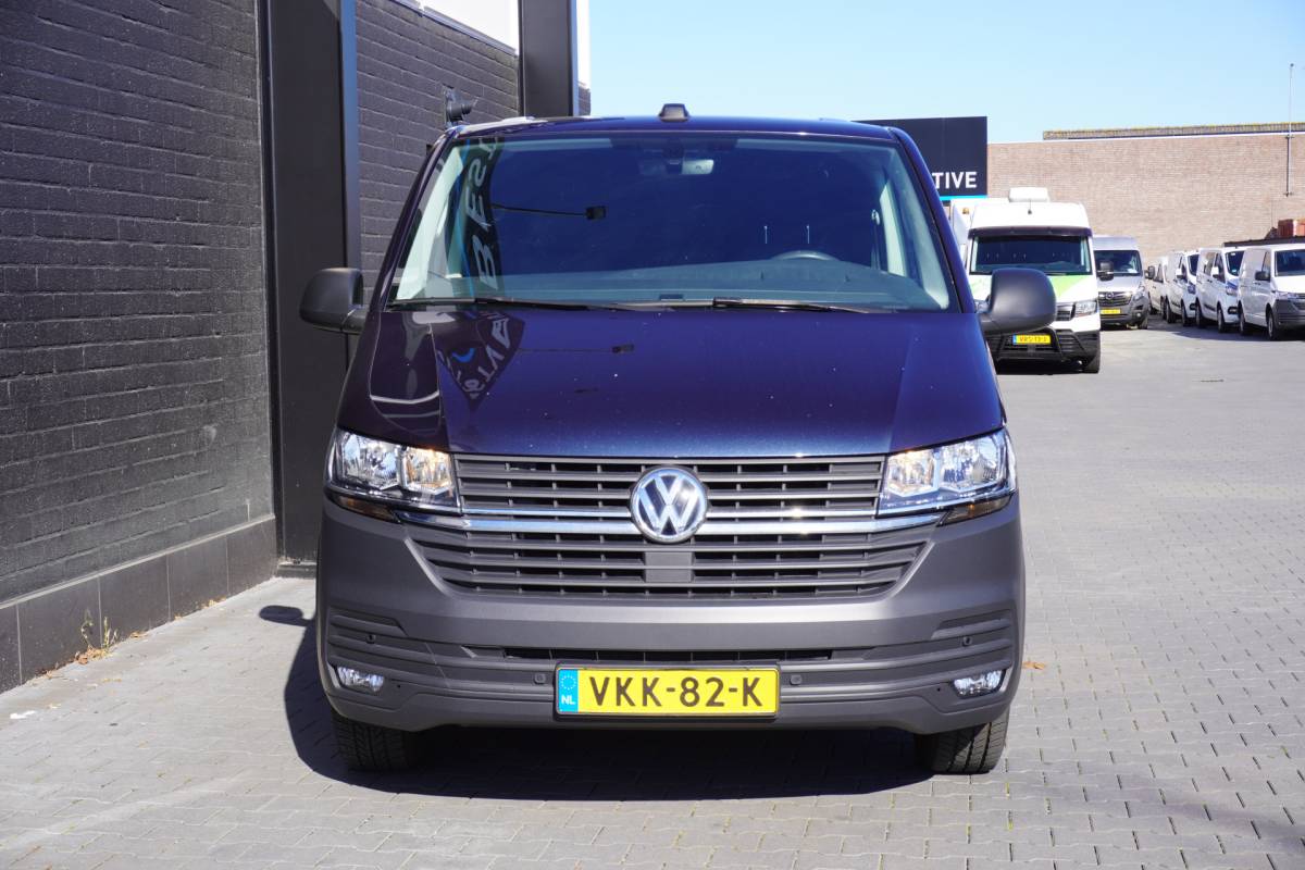 Volkswagen Transporter Volkswagen Transporter 2.0 TDI 150PK L2 Automaat EURO 6 – Airco – Cruise – Trekhaak – € 16.900,- Excl.