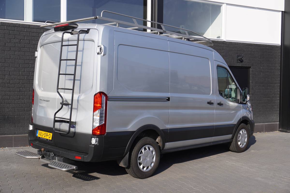 Ford Transit Ford Transit 2.0 TDCI 130PK Automaat L2H2 EURO 6 – Airco – Navi – Cruise – Camera – € 18.950,- Excl.