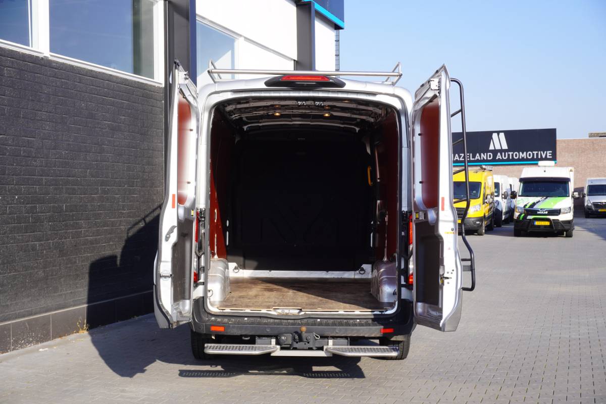 Ford Transit Ford Transit 2.0 TDCI 130PK Automaat L2H2 EURO 6 – Airco – Navi – Cruise – Camera – € 18.950,- Excl.