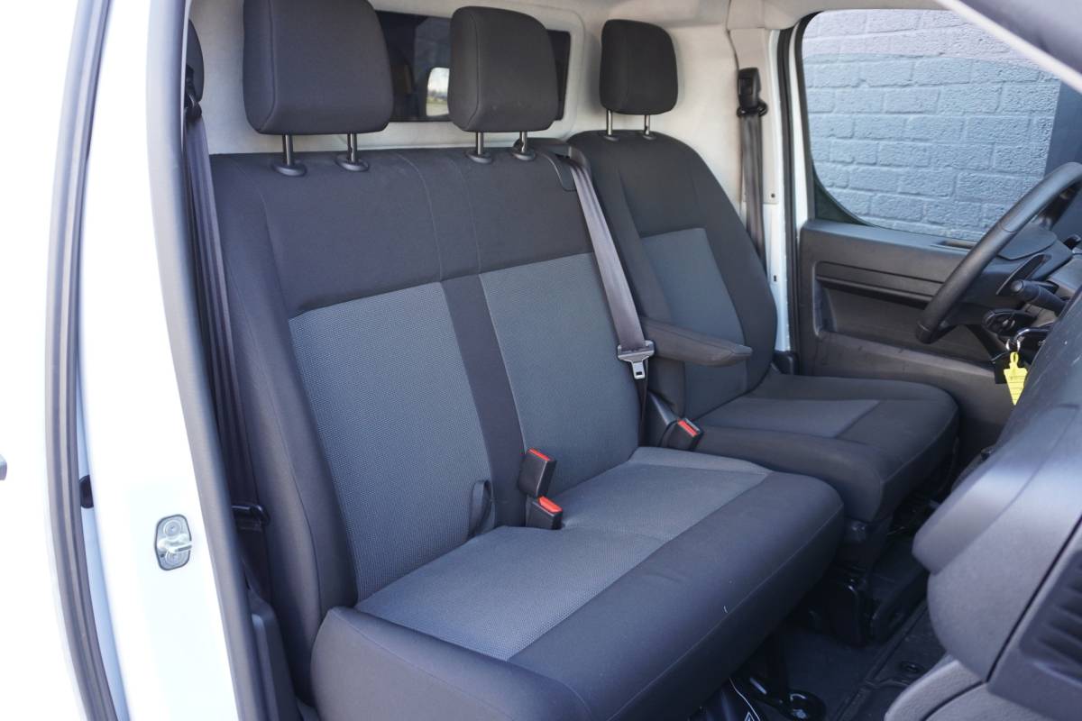 Opel Vivaro Opel Vivaro 2.0 BlueHDi 145PK Automaat – EURO 6 – Airco – Navi – Cruise – €17.950,- Excl.