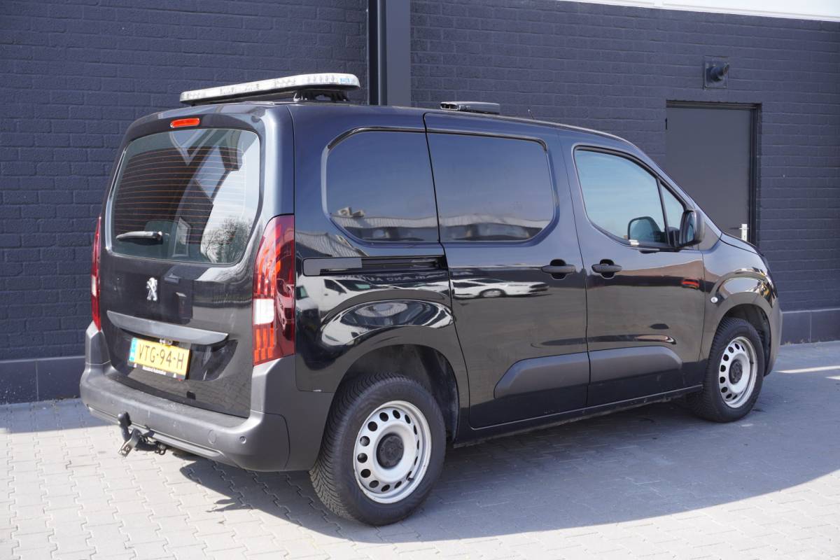 Peugeot Partner Peugeot Partner 1.5 BlueHDI 130 PK Automaat EURO 6 – Airco – Cruise – Trekhaak – € 11.950,- Excl.