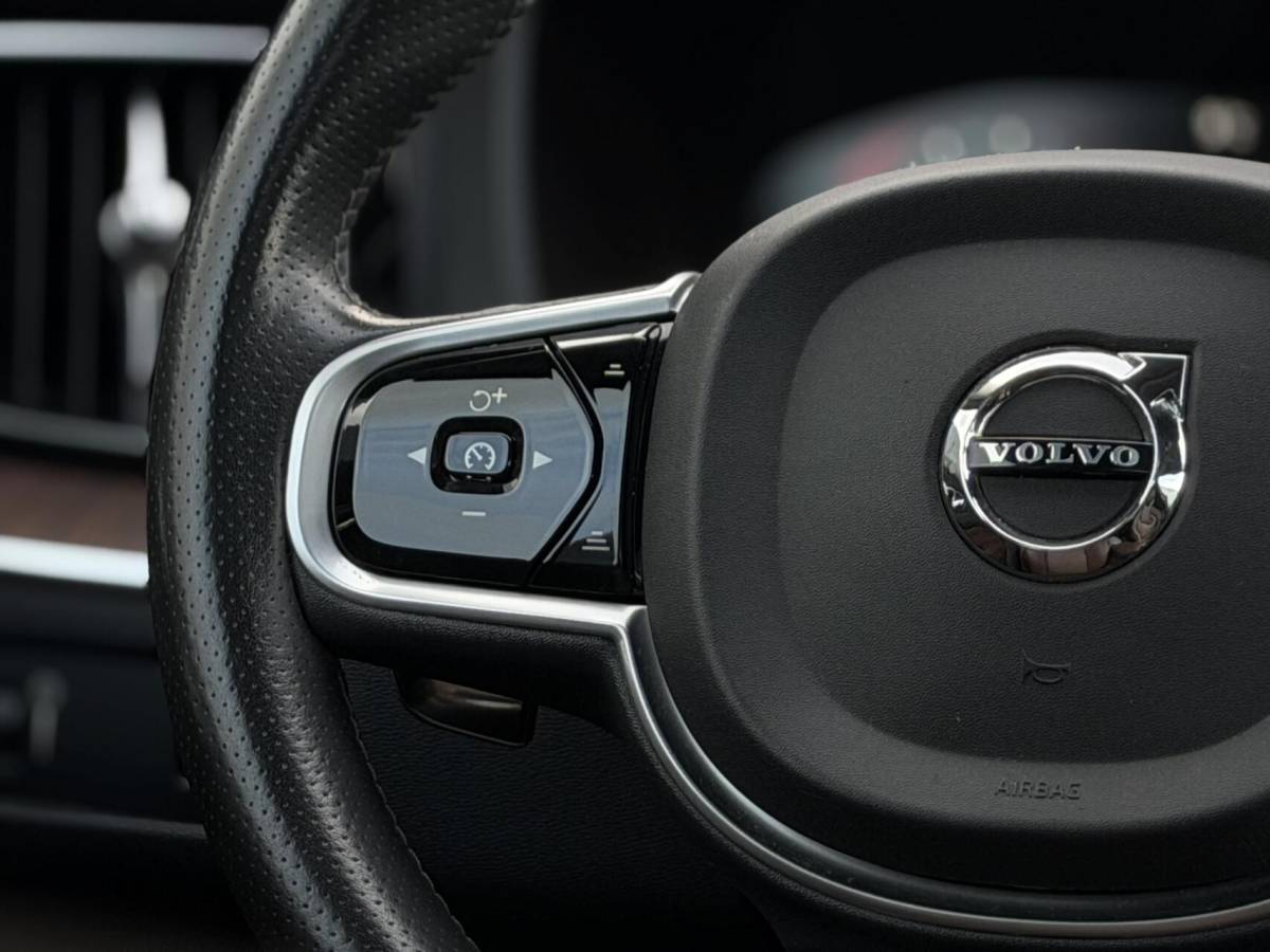 Volvo XC60 Volvo XC60 2.0 T5 AWD Inscription| 1e eigenaar| Vol opties|