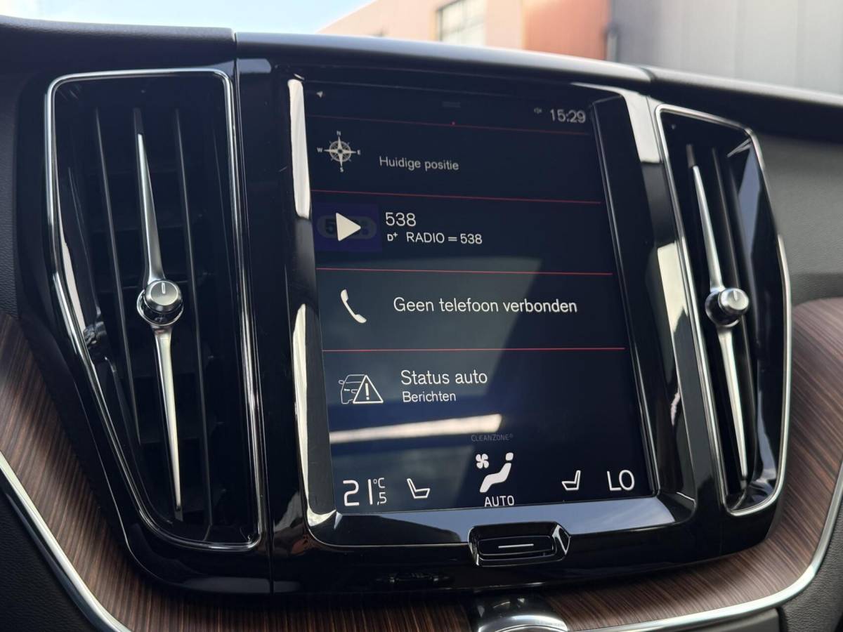 Volvo XC60 Volvo XC60 2.0 T5 AWD Inscription| 1e eigenaar| Vol opties|