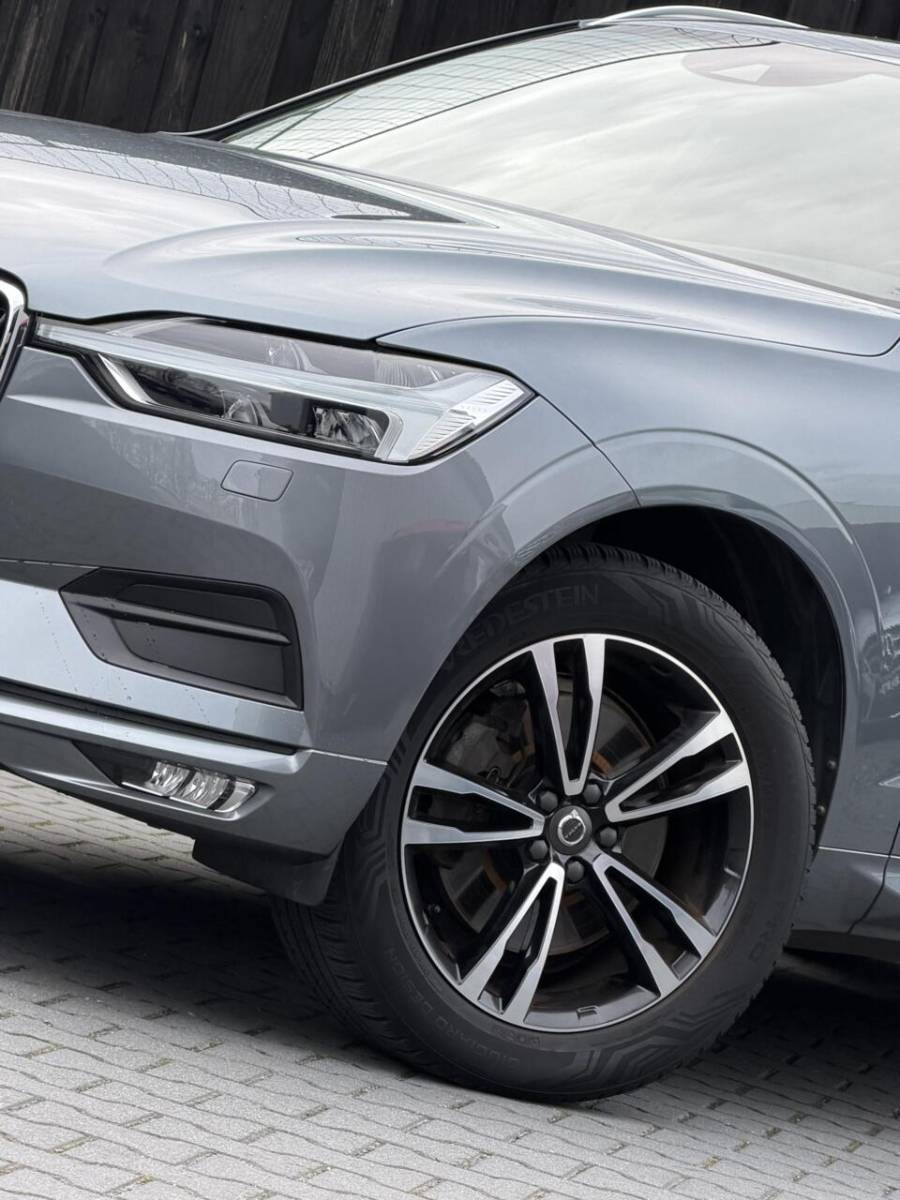 Volvo XC60 Volvo XC60 2.0 T5 Momentum| Keyless| Trekhaak| Leer| NL Auto