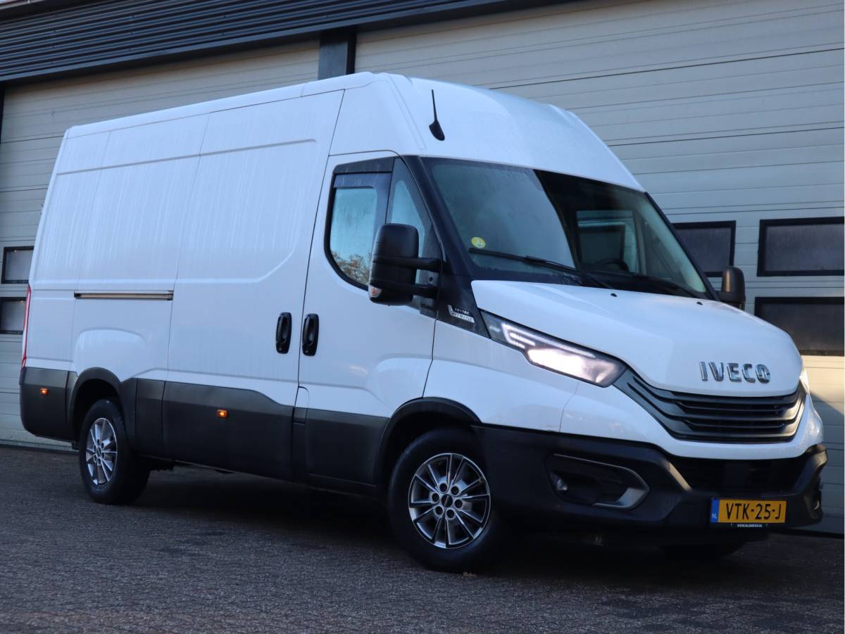Iveco Daily Iveco Daily 35S16 Hi-Matic Euro 6 – Luchtvering – L2H2 – 3.5t KG Trekhaak – LED