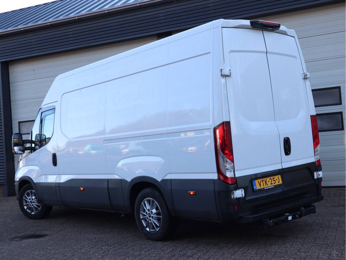 Iveco Daily Iveco Daily 35S16 Hi-Matic Euro 6 – Luchtvering – L2H2 – 3.5t KG Trekhaak – LED