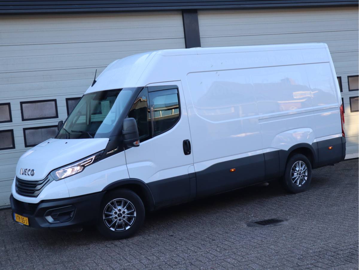 Iveco Daily Iveco Daily 35S16 Hi-Matic Euro 6 – Luchtvering – L2H2 – 3.5t KG Trekhaak – LED