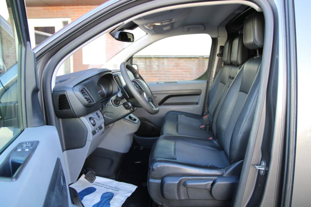Peugeot Expert Peugeot Expert 2.0 BlueHDI 180PK Automaat Premium / Trekhaak / Alle opties!!