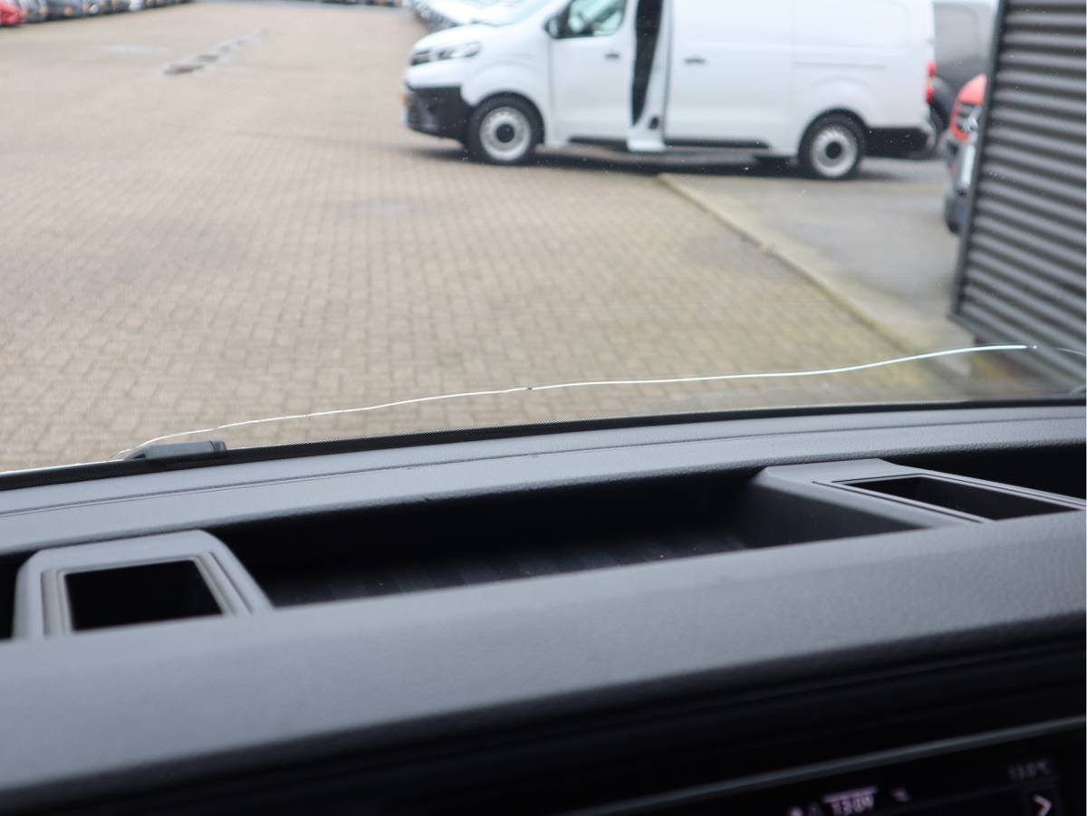 Volkswagen Crafter Volkswagen Crafter 2.0 TDI 177pk Euro 6 Automaat Koelwagen Bi-Temp Koeling – Dag & nacht + Vriezen