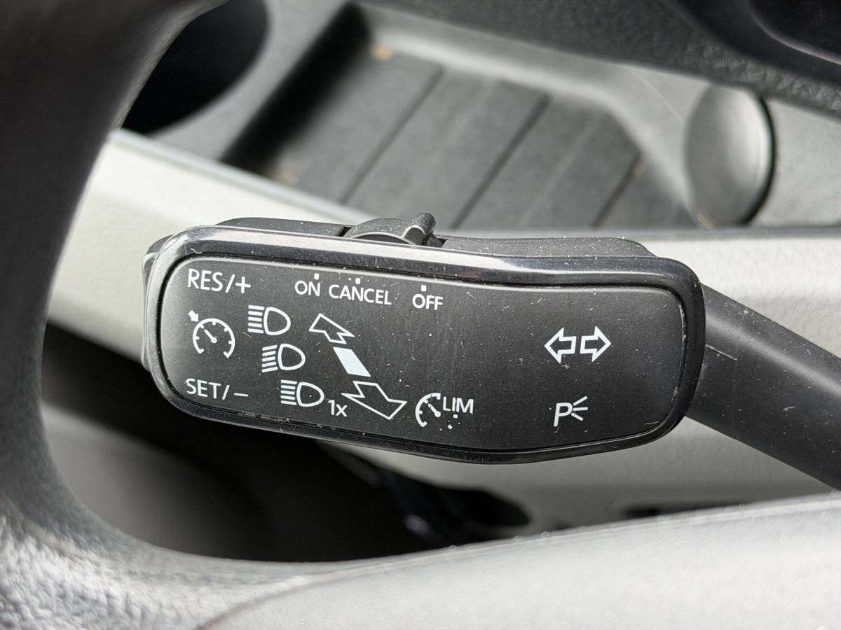 Volkswagen Crafter Volkswagen Crafter 35 2.0 TDI L3H3 / Trekhaak / Dealer onderhouden! / App connect