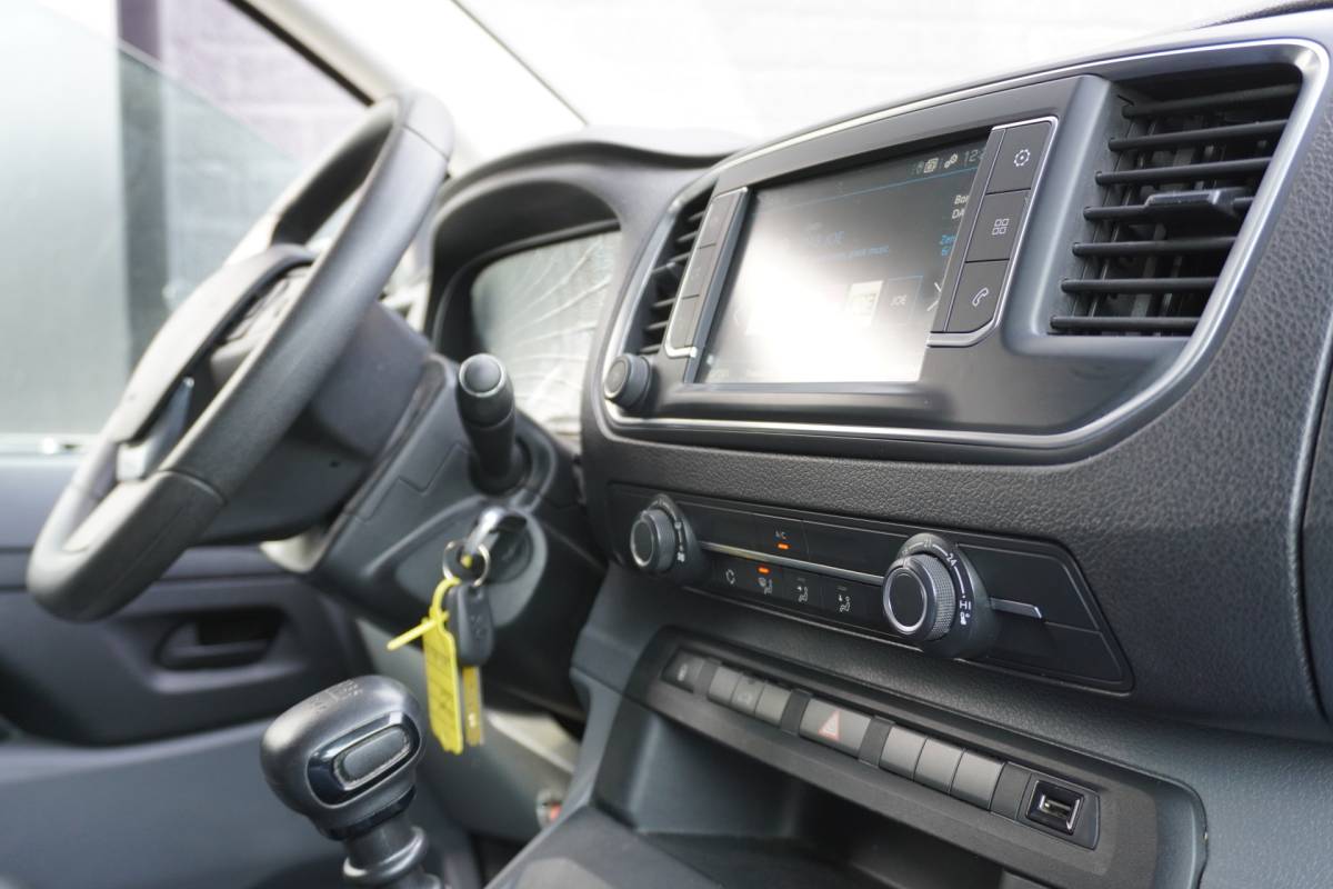 Peugeot Expert Peugeot Expert 1.5 BlueHDI L2 EURO 6 – Airco – Cruise – Trekhaak – € 11.900,- Excl.