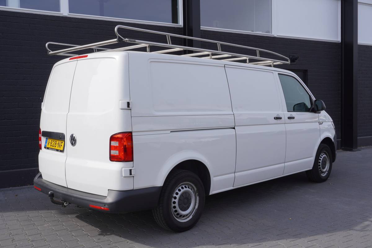 Volkswagen Transporter Volkswagen Transporter 2.0 TDI L2 150PK 2x schuifdeur EURO 6 – Airco – Trekhaak – PDC – € 12.950,- Excl.