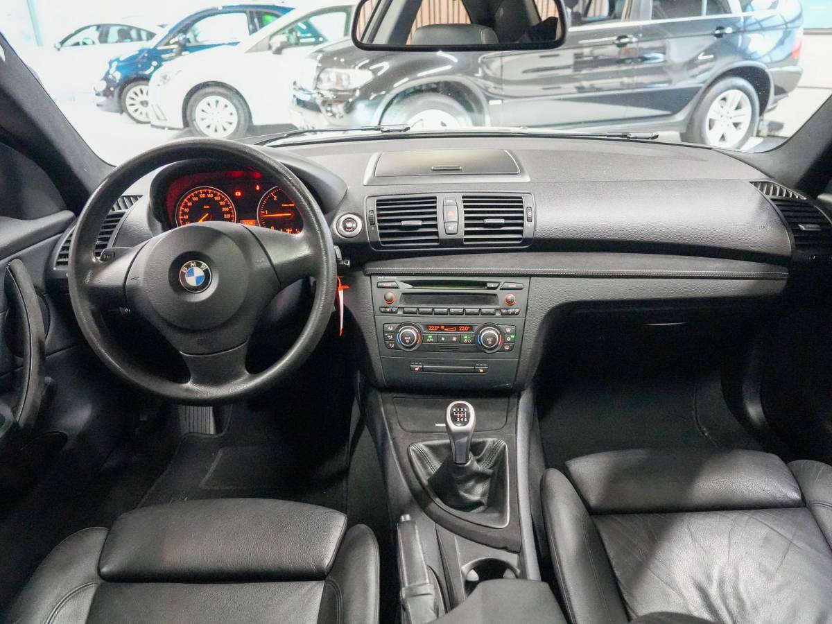 BMW 1 Serie BMW 1-serie Coupé 123d High Executive