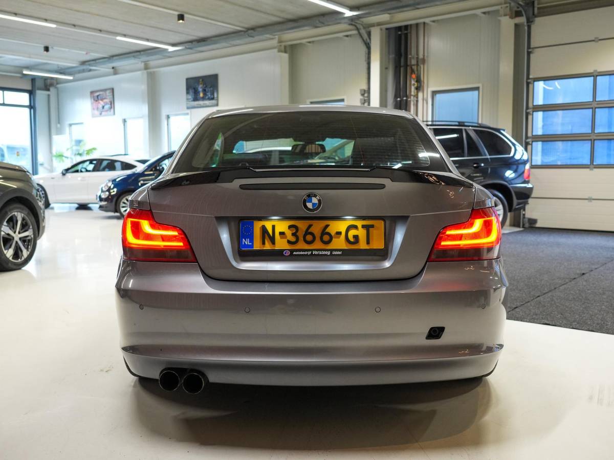 BMW 1 Serie BMW 1-serie Coupé 123d High Executive