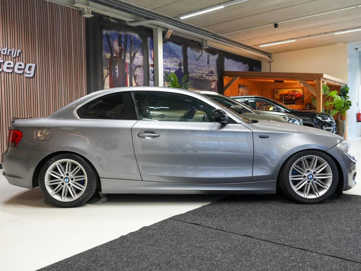 BMW 1 Serie BMW 1-serie Coupé 123d High Executive