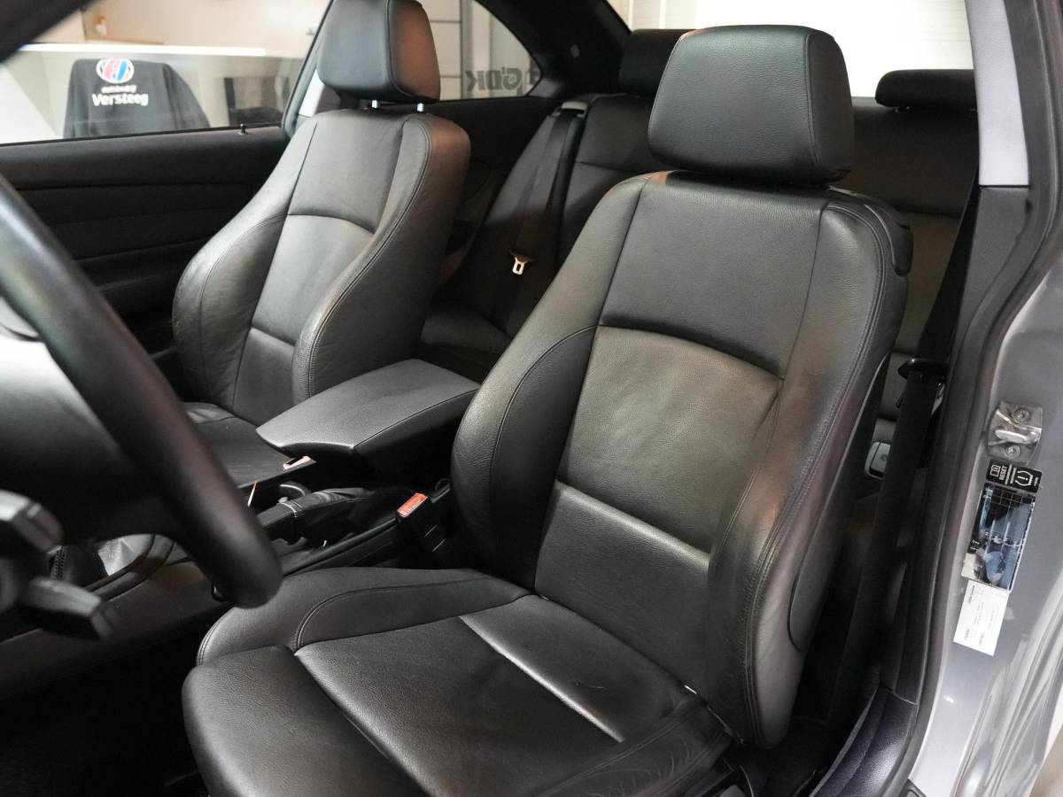 BMW 1 Serie BMW 1-serie Coupé 123d High Executive