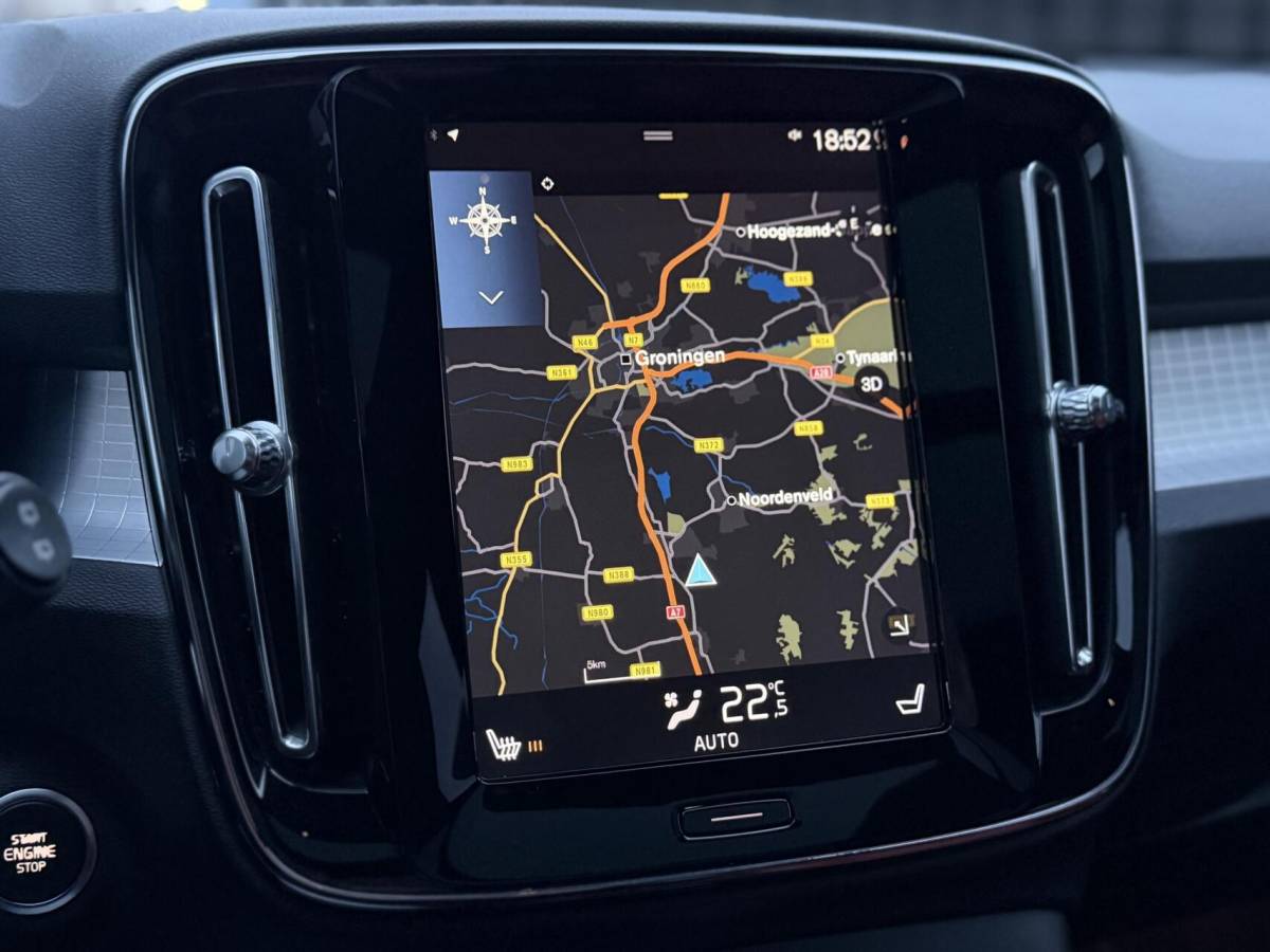 Volvo XC40 Volvo XC40 2.0 T4 190PK| Panodak| Leer| Keyless| Pilot| H&K