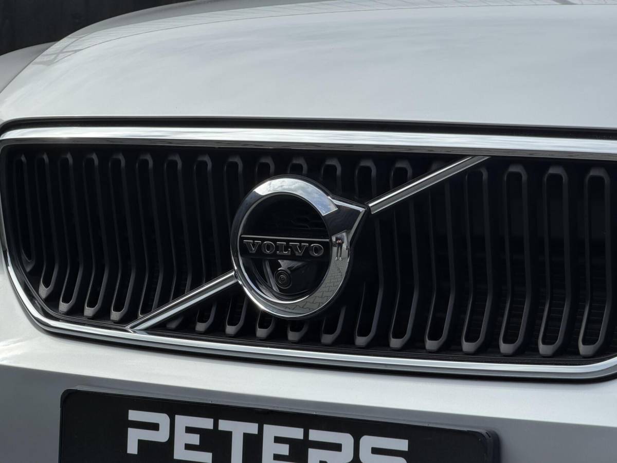 Volvo XC40 Volvo XC40 2.0 T4 190PK| Panodak| Leer| Keyless| Pilot| H&K