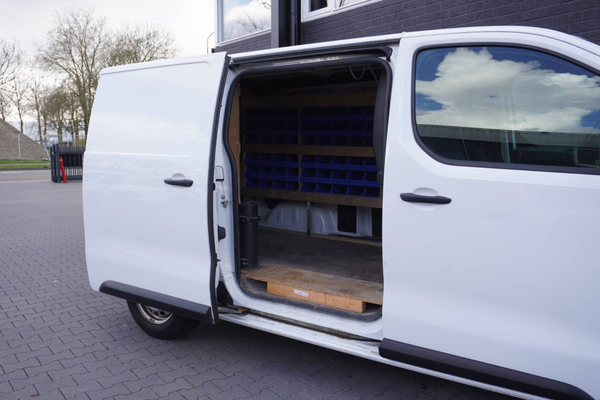 Citroën Jumpy Citroën Jumpy 2.0 BlueHDI 145PK L2 EURO 6 – Airco – Navi – Cruise – €13.950,- Excl.