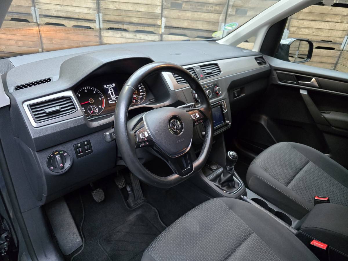 Volkswagen Caddy Volkswagen Caddy 2.0 TDI Comfortline DC!! 5 Pers.NAVI Cruise Airco PDC 2x Schuifdeur Trekhaak LM!
