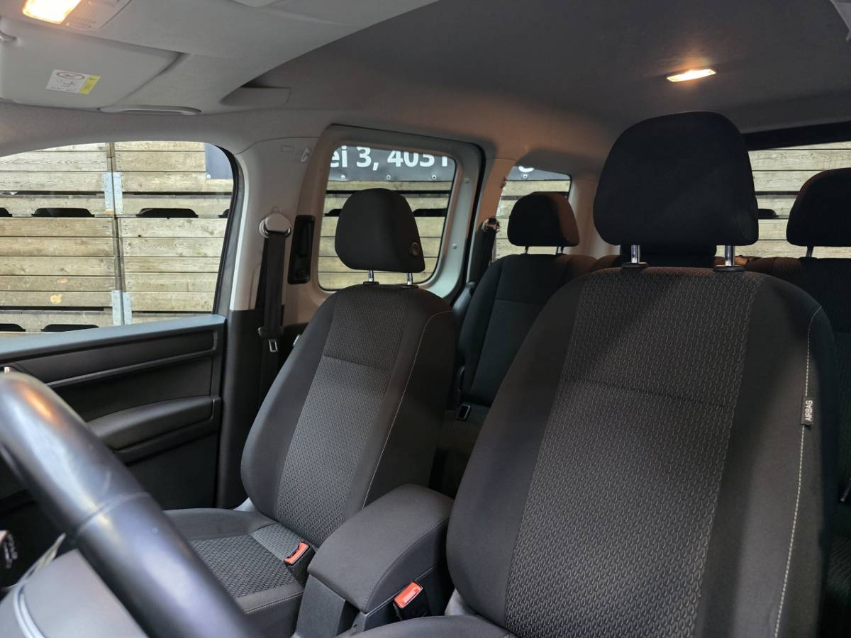 Volkswagen Caddy Volkswagen Caddy 2.0 TDI Comfortline DC!! 5 Pers.NAVI Cruise Airco PDC 2x Schuifdeur Trekhaak LM!