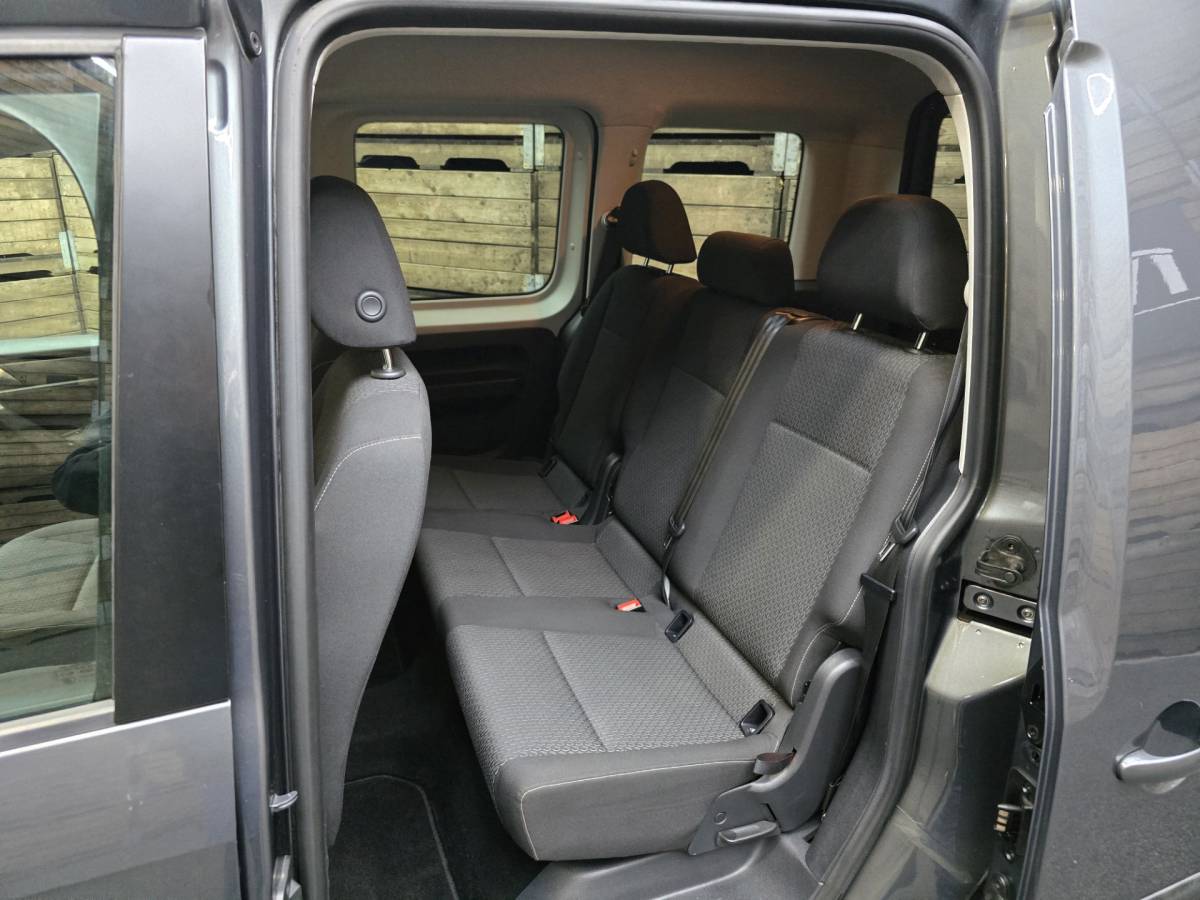 Volkswagen Caddy Volkswagen Caddy 2.0 TDI Comfortline DC!! 5 Pers.NAVI Cruise Airco PDC 2x Schuifdeur Trekhaak LM!