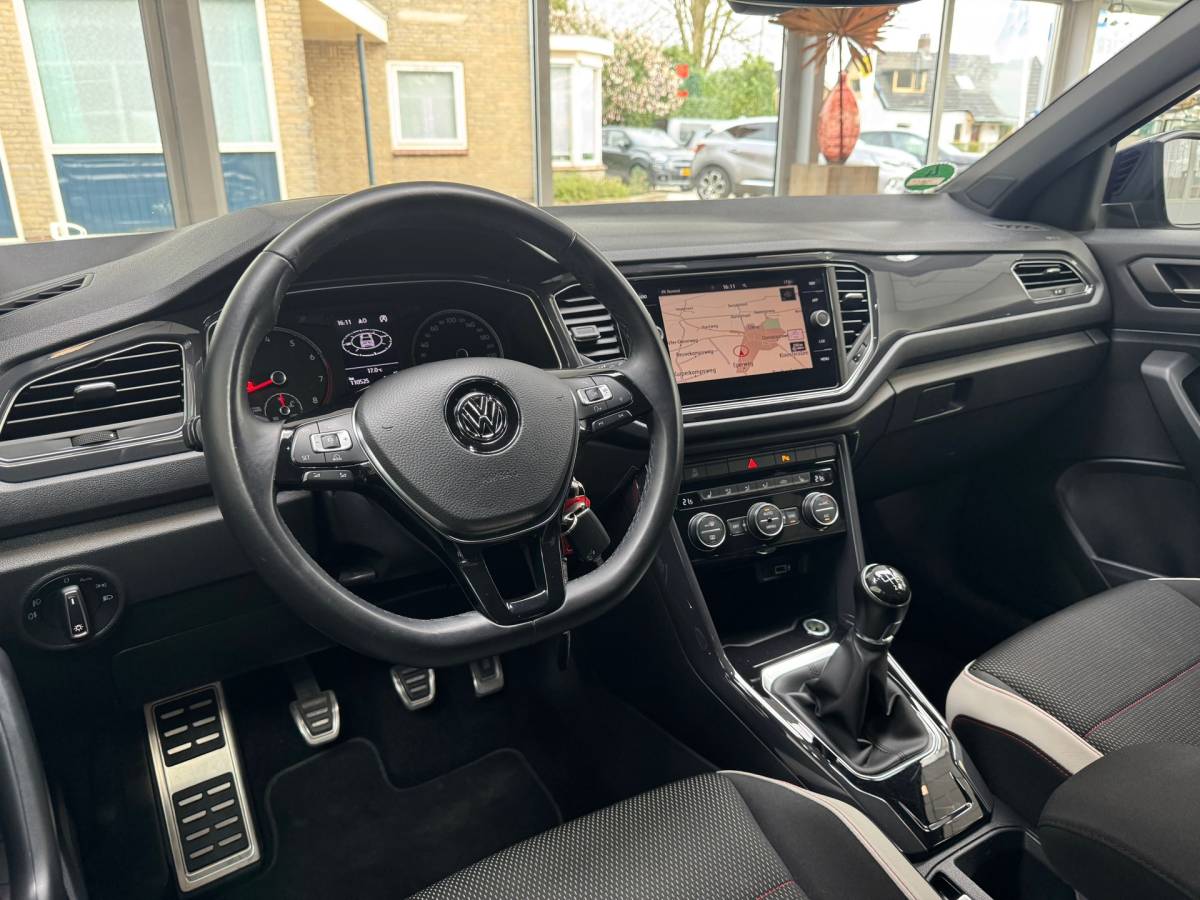 Volkswagen T-Roc Volkswagen T-ROC 1.5 TSI Sport |Clima|Stoelverwarming|Navigatie|ACC|