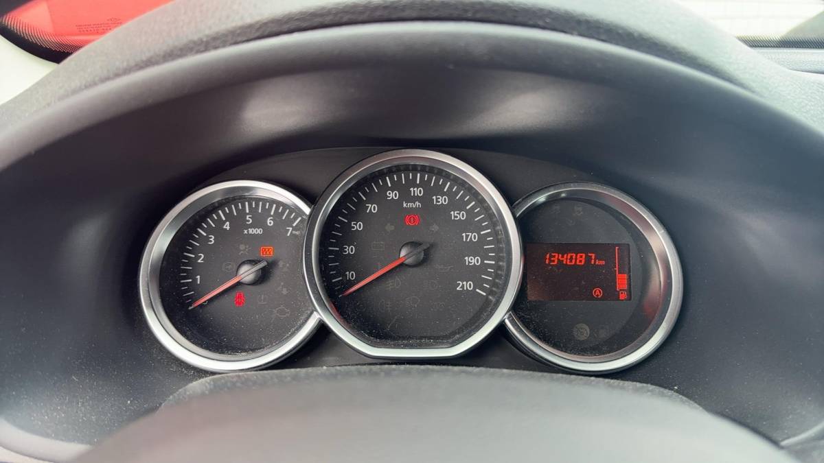 Dacia Logan Dacia Logan MCV 0.9 TCe Laureate 1STE EIG / NAVI / AIRCO / PDC / BLUETOOTH / CRUISE / NL-AUTO