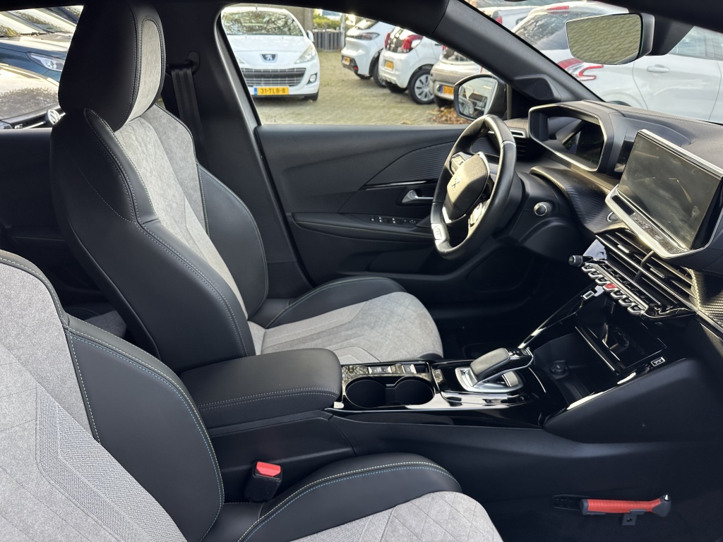 Peugeot e-208 Peugeot 208 EV GT Pack | Rijklaarprijs | Adaptieve Cruise control |