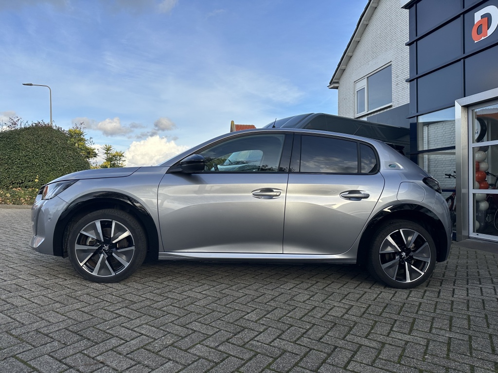 Peugeot e-208 Peugeot 208 EV GT Pack | Rijklaarprijs | Adaptieve Cruise control |