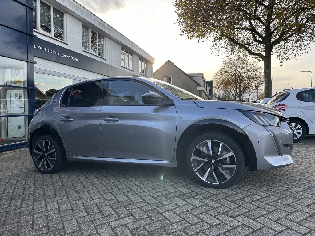 Peugeot e-208 Peugeot 208 EV GT Pack | Rijklaarprijs | Adaptieve Cruise control |