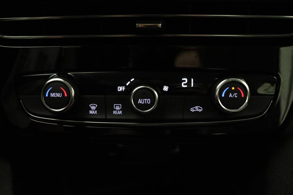 Opel Mokka Opel Mokka 1.2 Turbo Elegance 130 PK | Navigatie | Climate control | Lichtmetalen velgen | Camera | Zwart dak | Cruise control