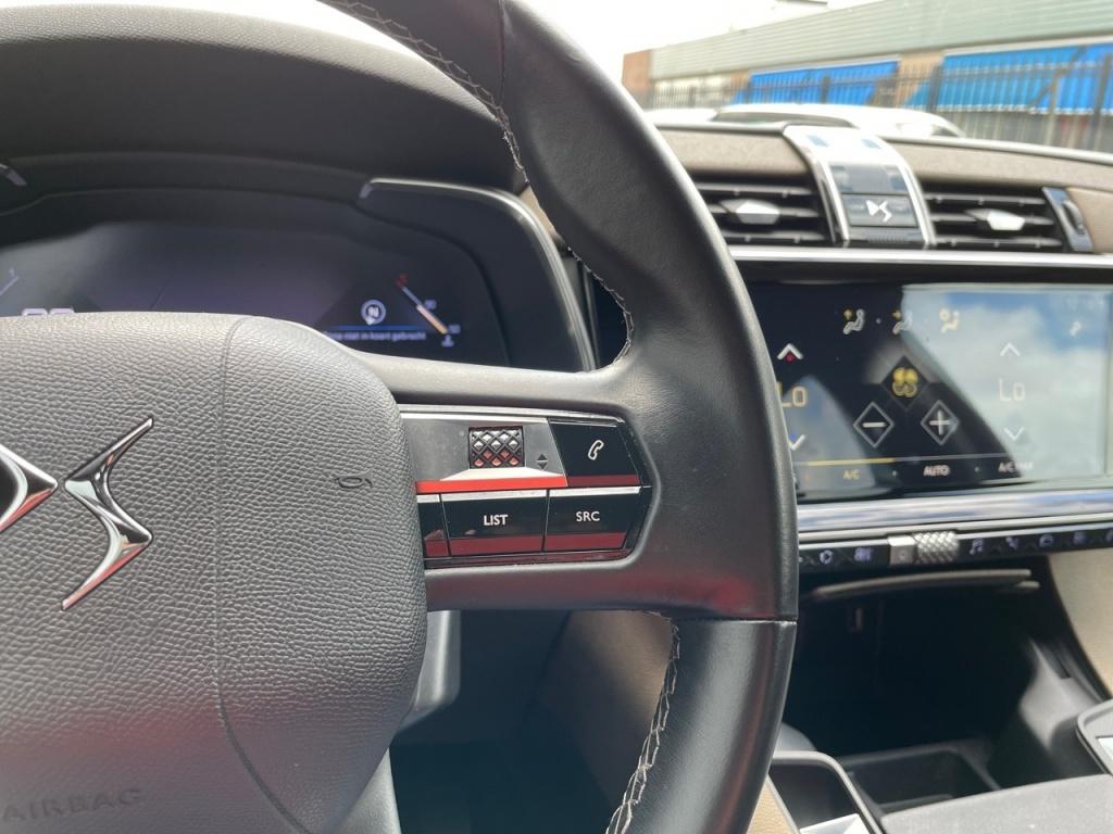 DS DS 7 DS DS7 Crossback DS7 1.2 130PK ECC LMV LED NAVIGATIE CAMERA DS 7 Crossback 1.2 PT ECC LMV SPORTSTOELEN LED NAVIGATIE CAMERA