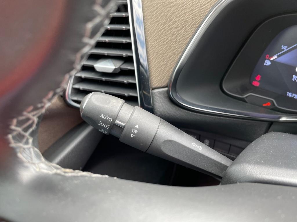 DS DS 7 DS DS7 Crossback DS7 1.2 130PK ECC LMV LED NAVIGATIE CAMERA DS 7 Crossback 1.2 PT ECC LMV SPORTSTOELEN LED NAVIGATIE CAMERA