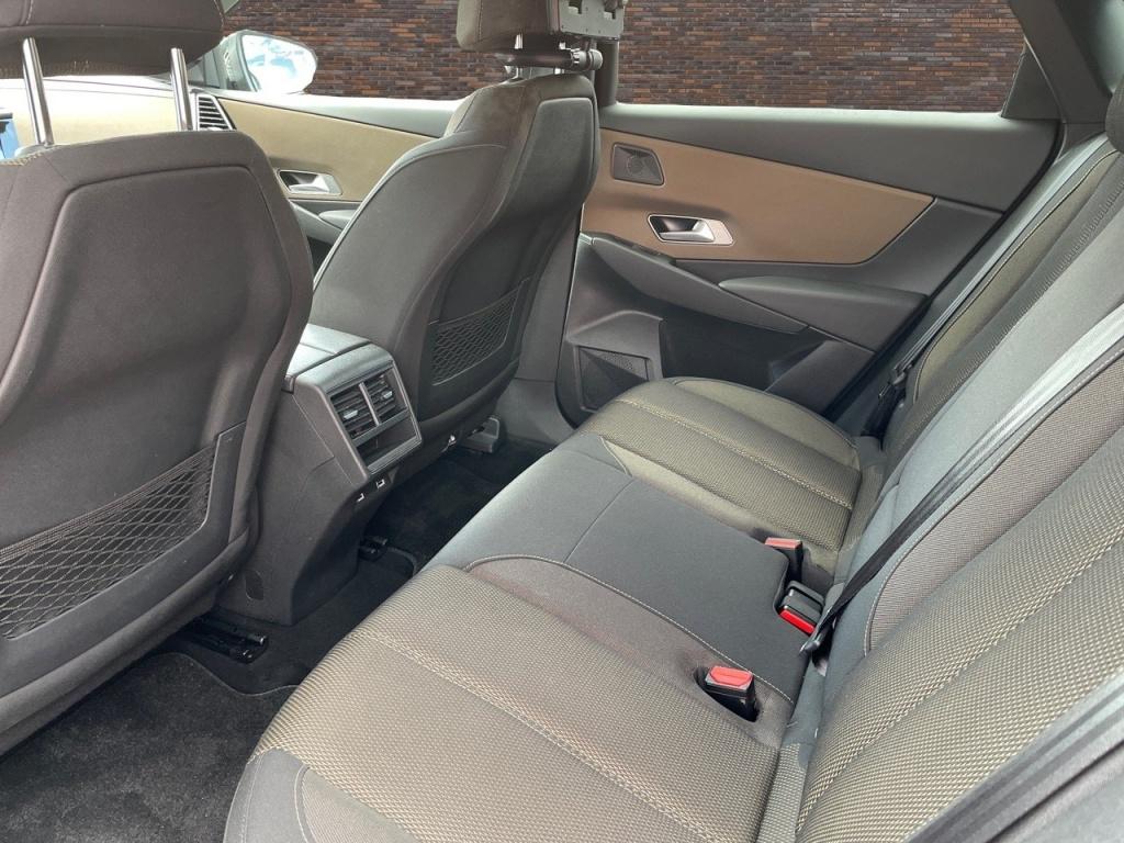 DS DS 7 DS DS7 Crossback DS7 1.2 130PK ECC LMV LED NAVIGATIE CAMERA DS 7 Crossback 1.2 PT ECC LMV SPORTSTOELEN LED NAVIGATIE CAMERA