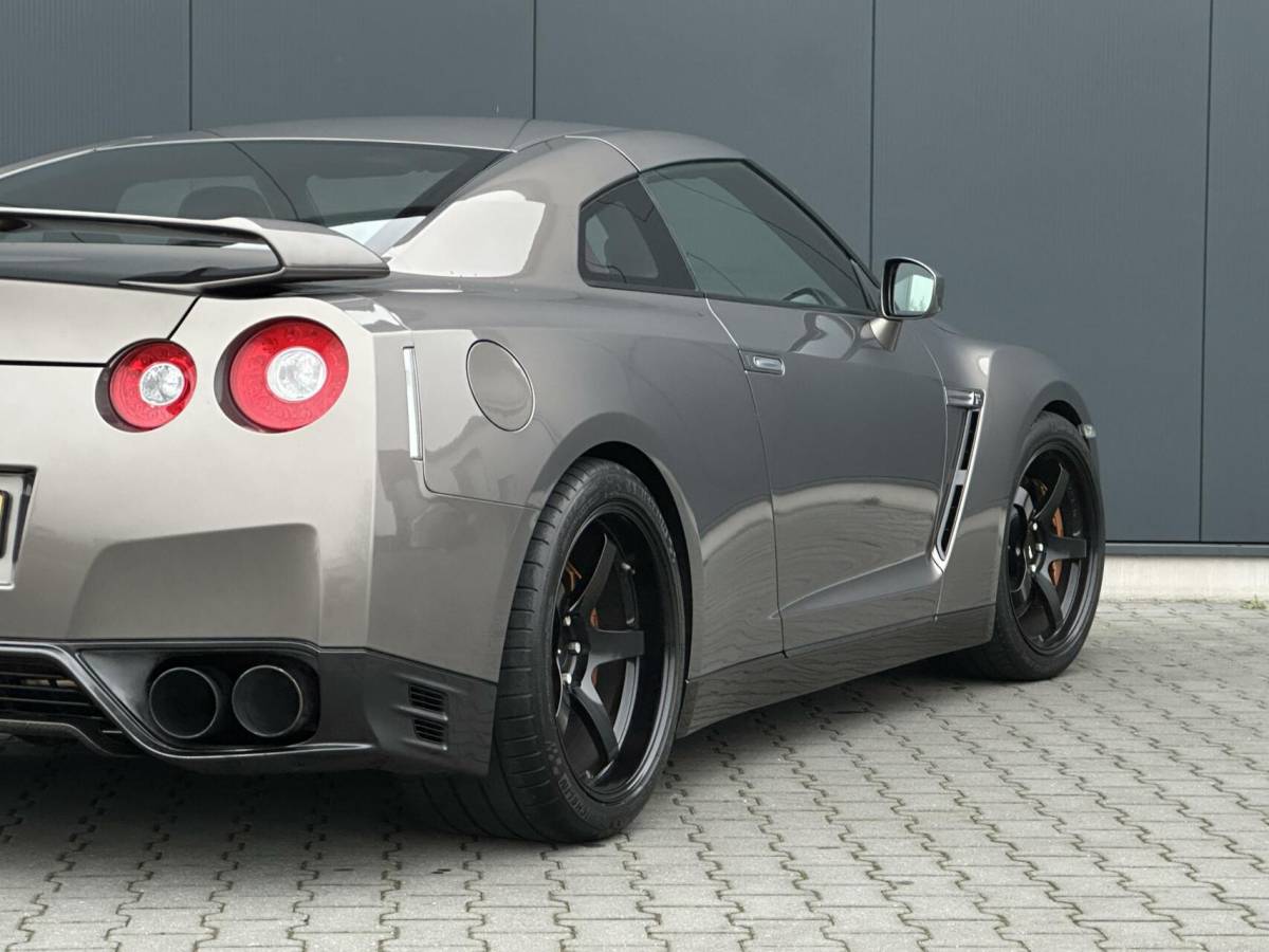 Nissan GT-R Nissan GT-R 3.8 V6 1000PK – 37DKM – HKS – Switzer – Unieke Auto