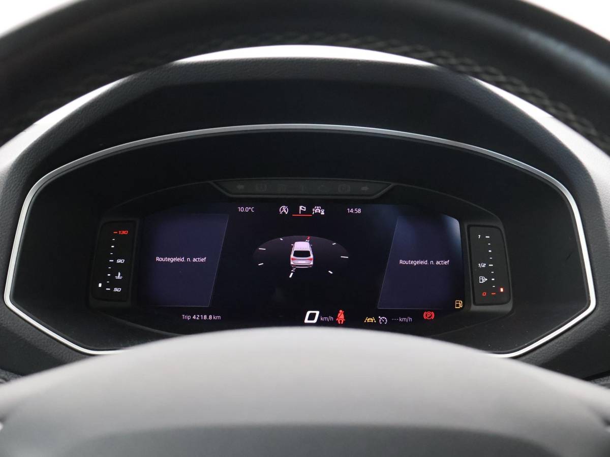 SEAT Tarraco SEAT Tarraco 1.5 TSI 150 PK STYLE LIMITED + TREKHAAK | ALL SEASON BANDEN | LED | CAMERA