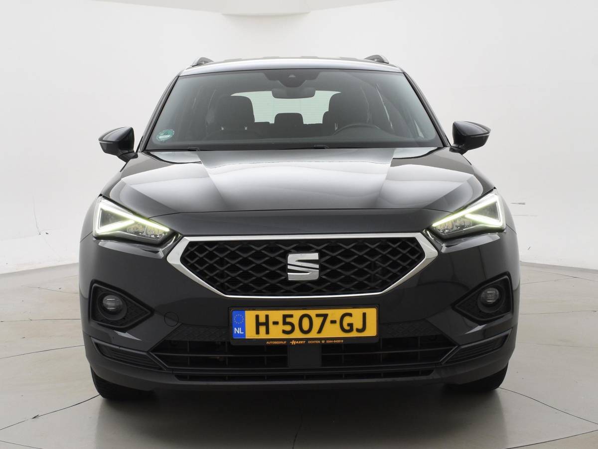 SEAT Tarraco SEAT Tarraco 1.5 TSI 150 PK STYLE LIMITED + TREKHAAK | ALL SEASON BANDEN | LED | CAMERA