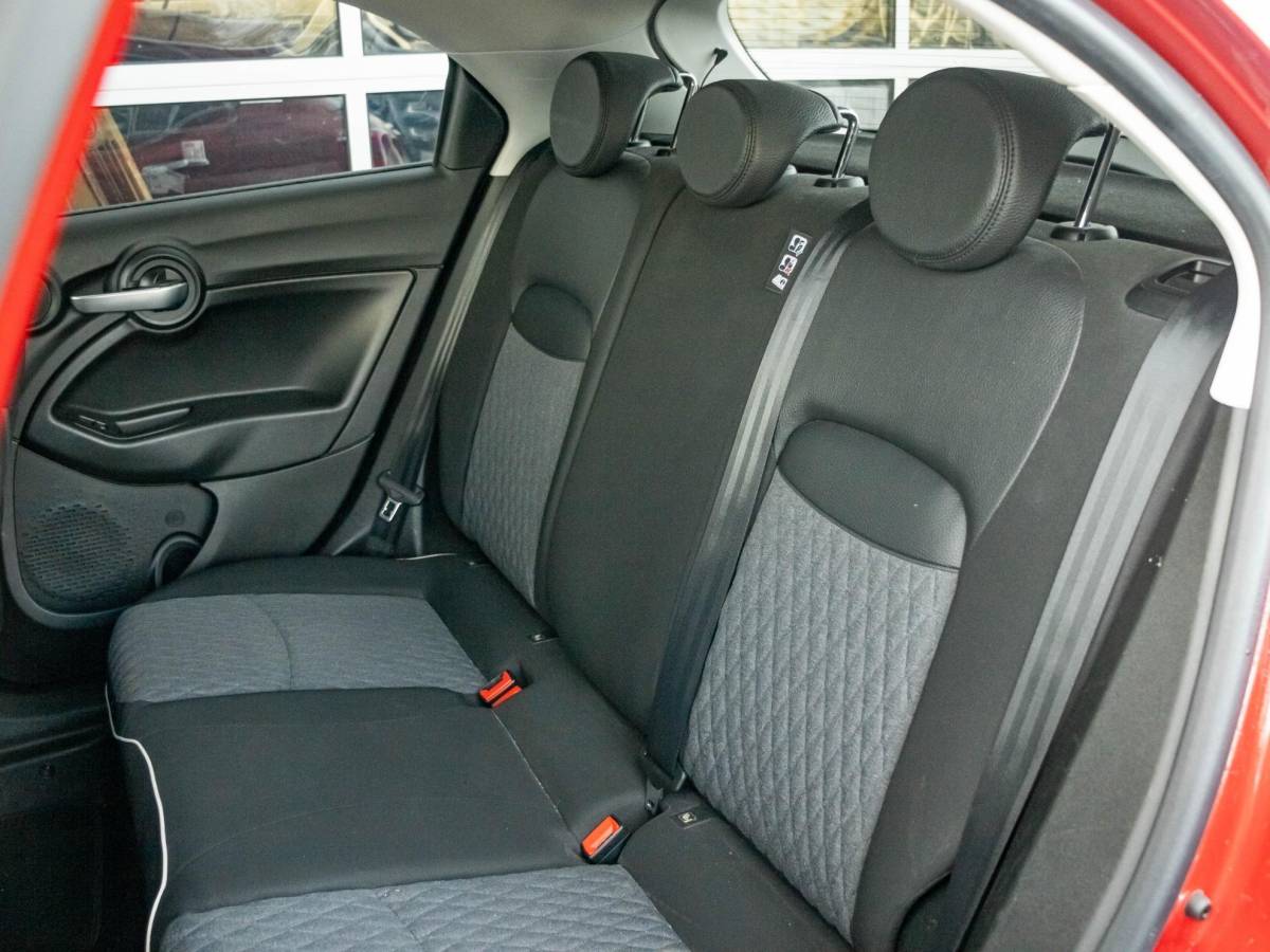 Fiat 500X Fiat 500X Cross 1.0 GSE City Cross Opening Edition Fiat 500 X Cross 1.0 GSE City Cross Opening Edition | Navigatie | Climate Control | Trekhaak |