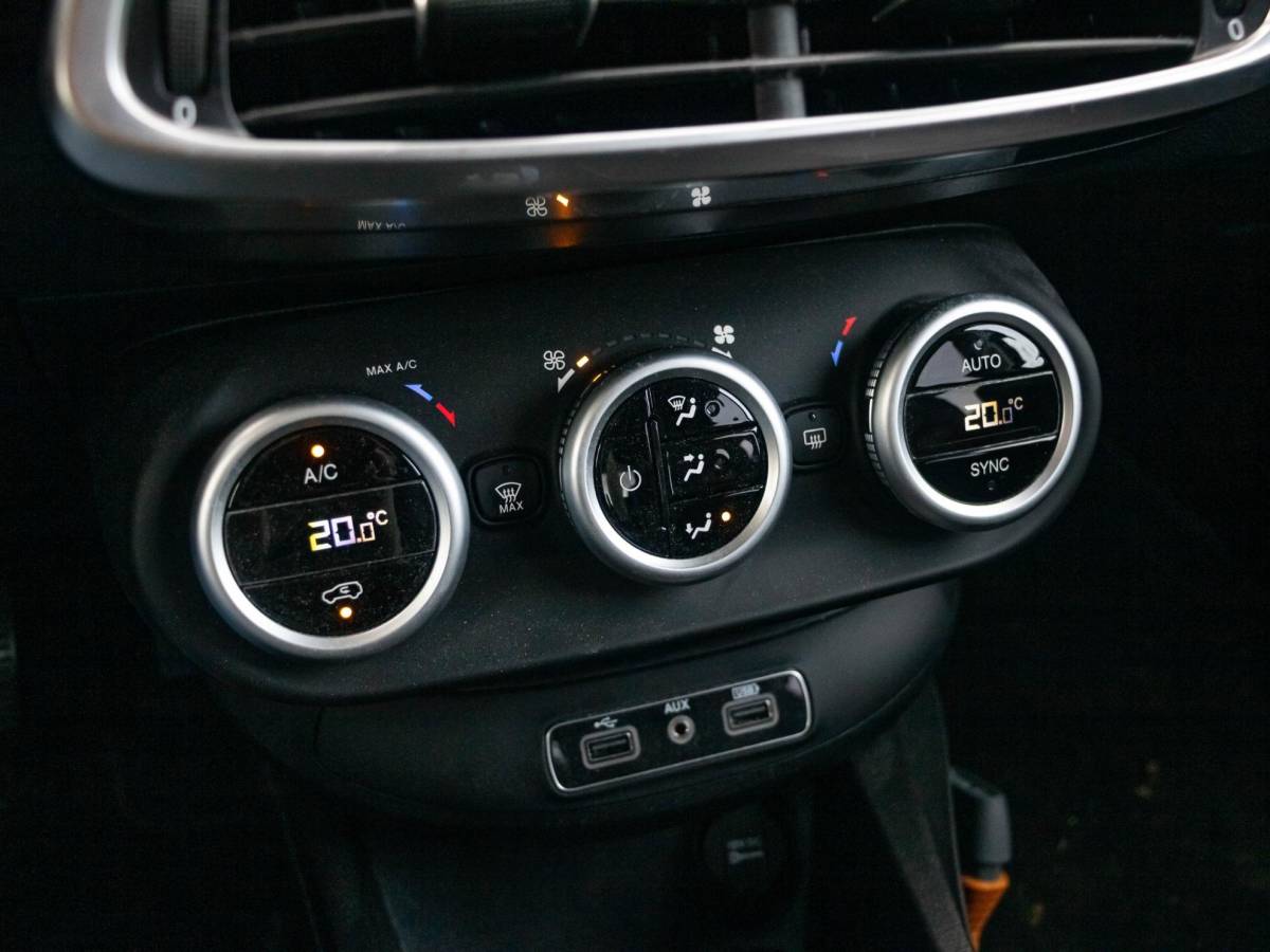 Fiat 500X Fiat 500X Cross 1.0 GSE City Cross Opening Edition Fiat 500 X Cross 1.0 GSE City Cross Opening Edition | Navigatie | Climate Control | Trekhaak |