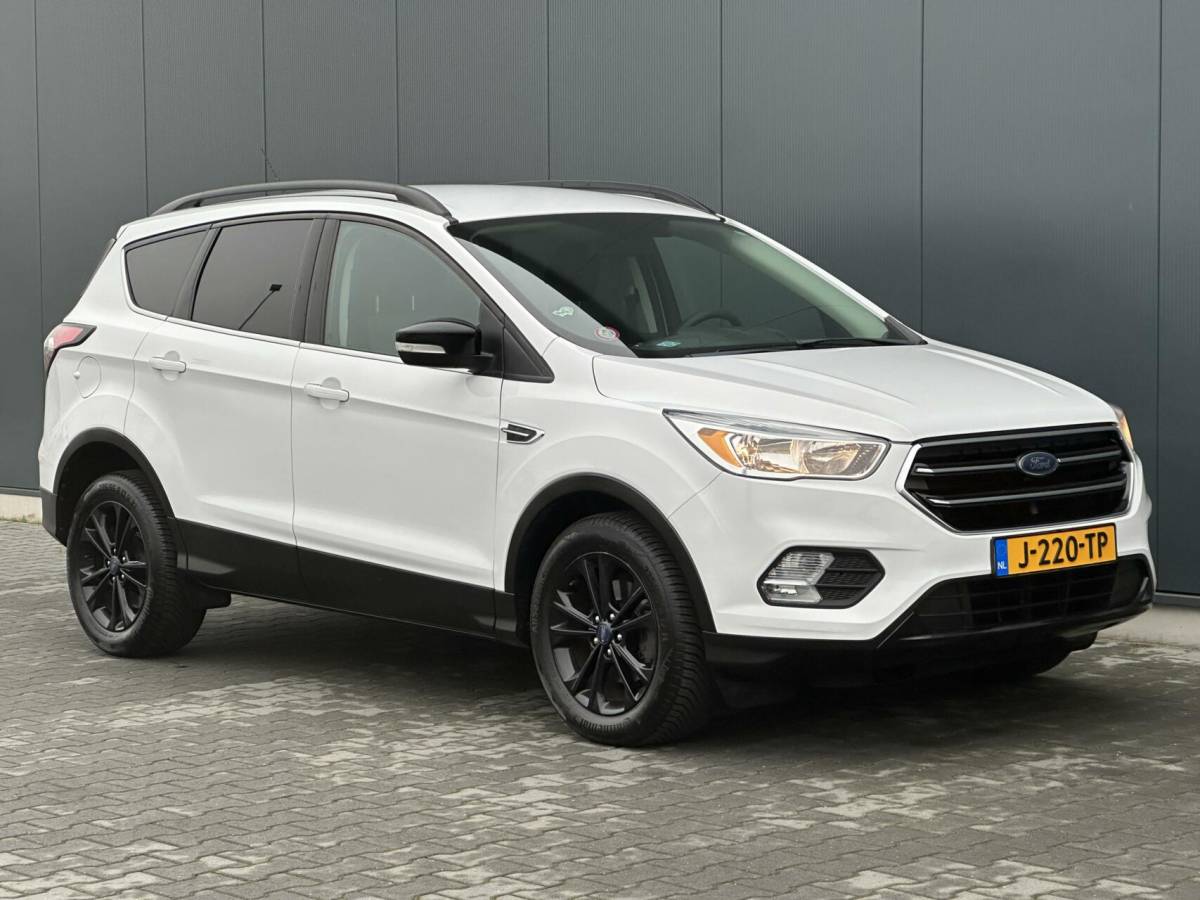 Ford Kuga Ford Kuga 1.5 EcoBoost 2018 Nieuw Model – Automaat – Camera – Cruise